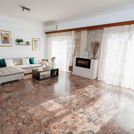Ourania Center Apartment *